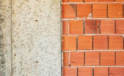 Parede dupla com isolamento ou tijolo térmico com ETICS?